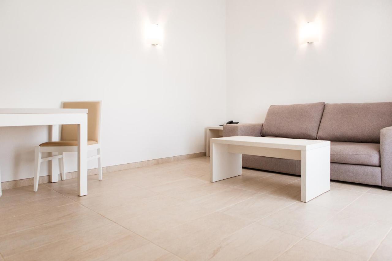 Sagitario Menorca Mar Adults Only Aparthotel Cala'N Bosch  Exterior photo